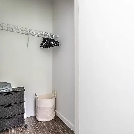 One Bedroom Luxury Apartment Seattle Exterior photo